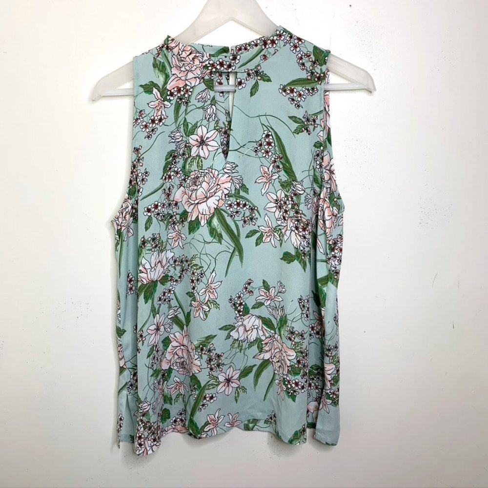 5/$25 LOFT Petite floral top